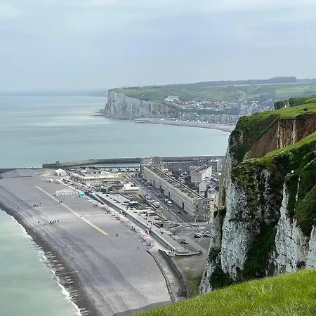 Maison La Coulee Douce 펜션