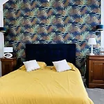 Holiday home Maison La Coulee Douce