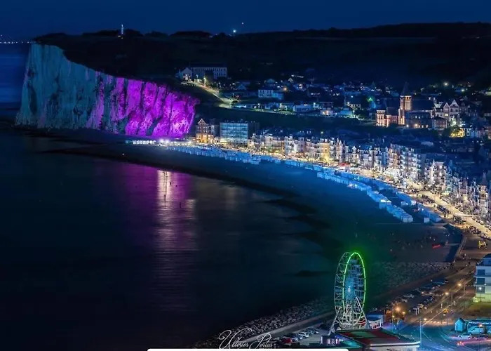 Holiday home Maison La Coulee Douce